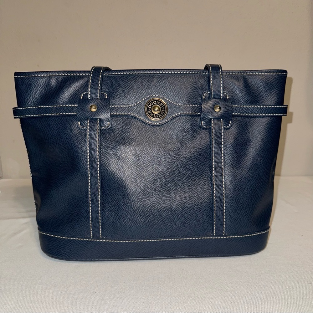 DOONEY & BOURKE TOTE